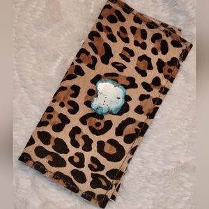 A rare bird leopard wallet